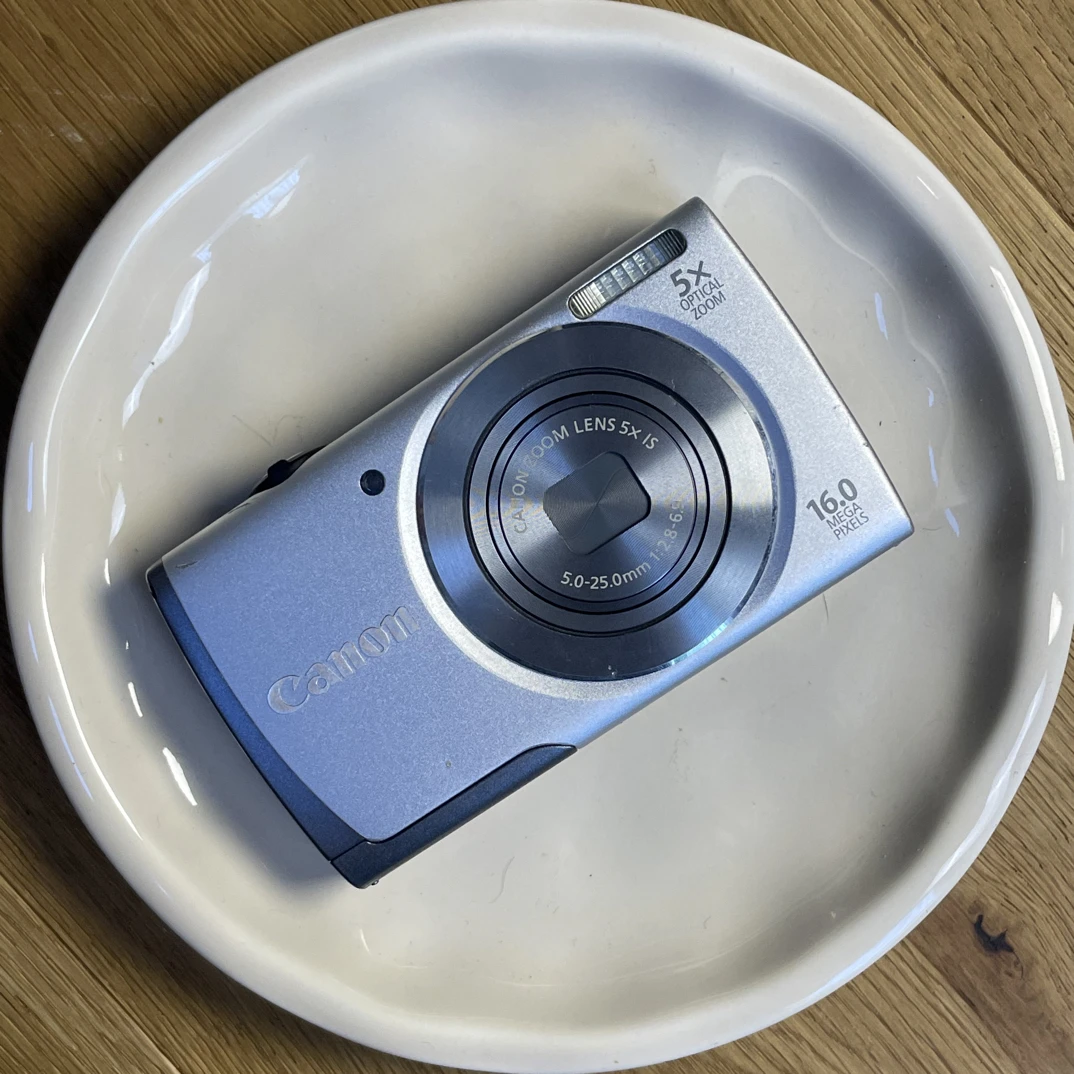 95新 Canon/佳能 佳能a3500，成色如图，功能完好