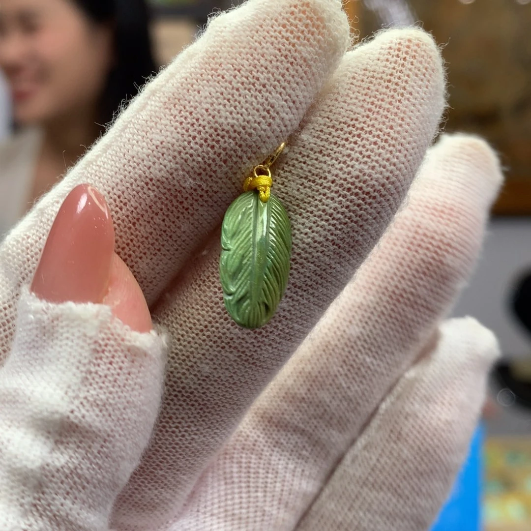 绿松石未镶嵌挂件