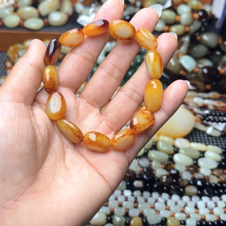 和田玉未镶嵌手链