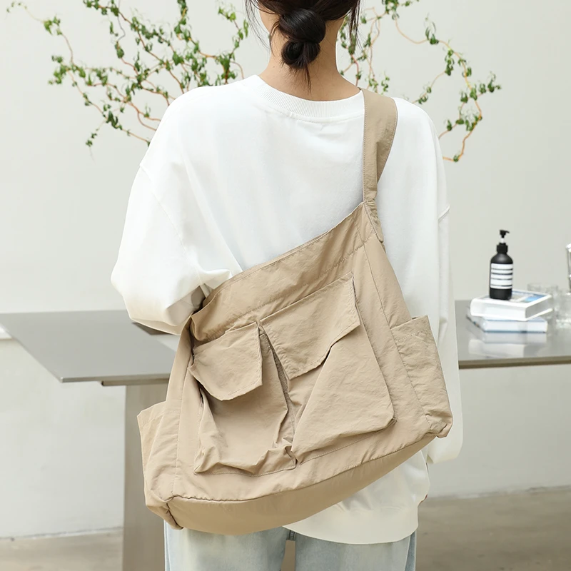 韩版ins风大容量托特女包休闲百搭尼龙布邮差包学生上课单肩斜挎