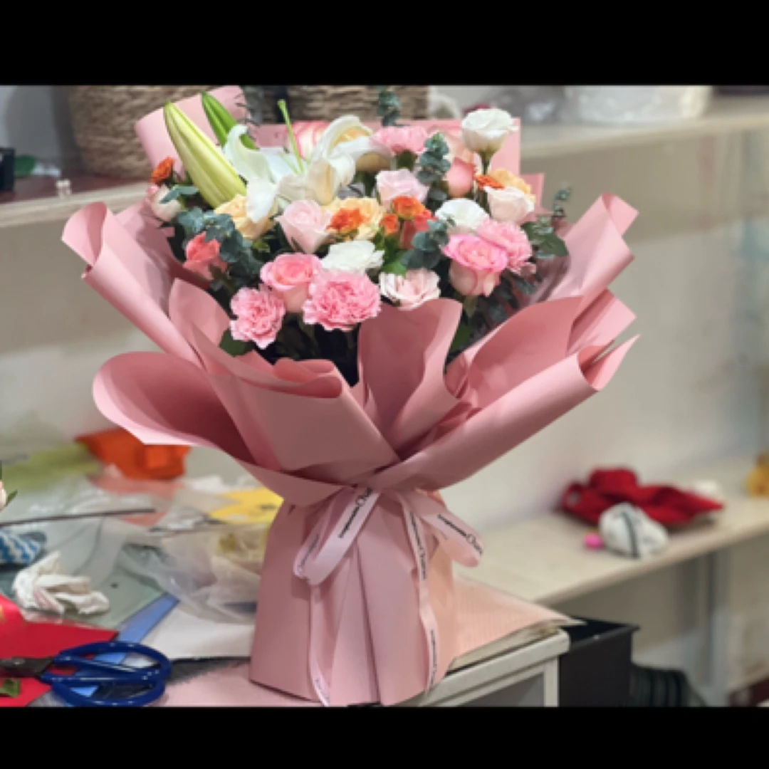 妈妈我爱你大花束（粉色康乃馨搭配百合）送妈妈长辈