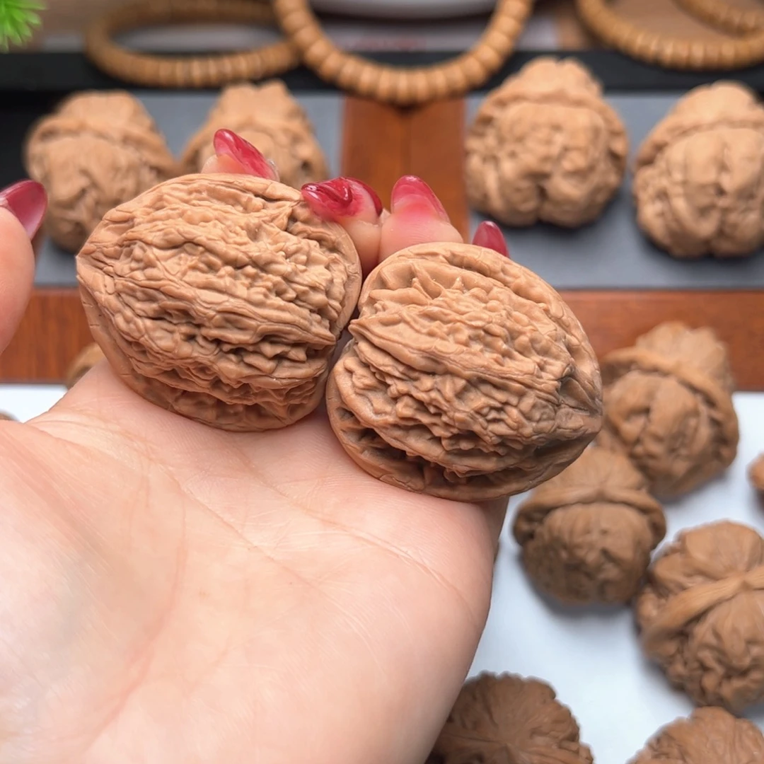 文玩核桃把件狮****玩虎头王39