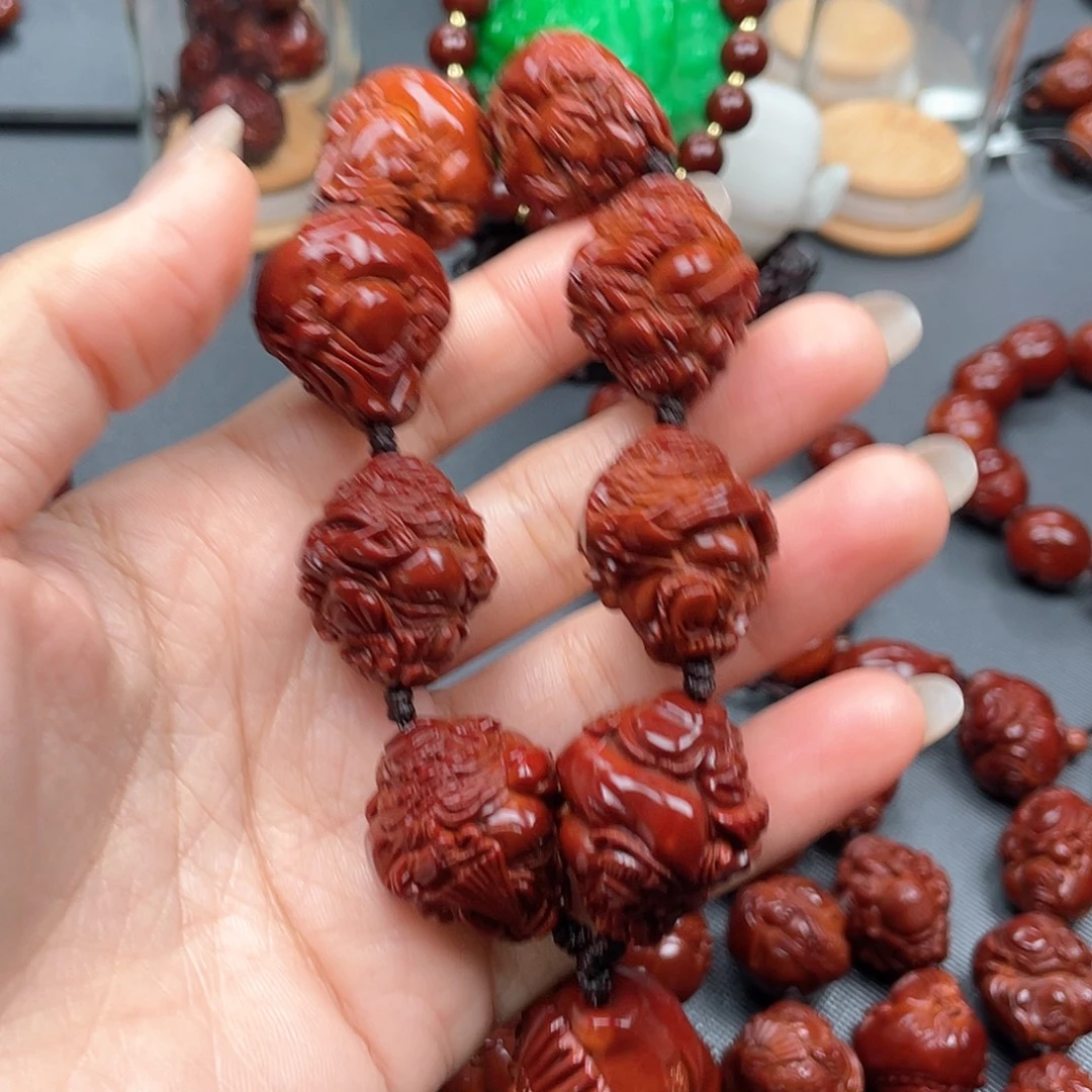 又***鹿手串橄榄核钟馗手串