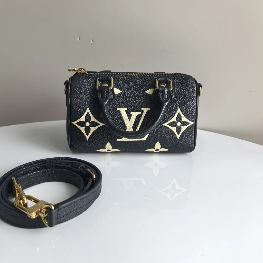 99新 LouisVuitton/路易威登 黑白印花speedynano手提单肩斜挎包