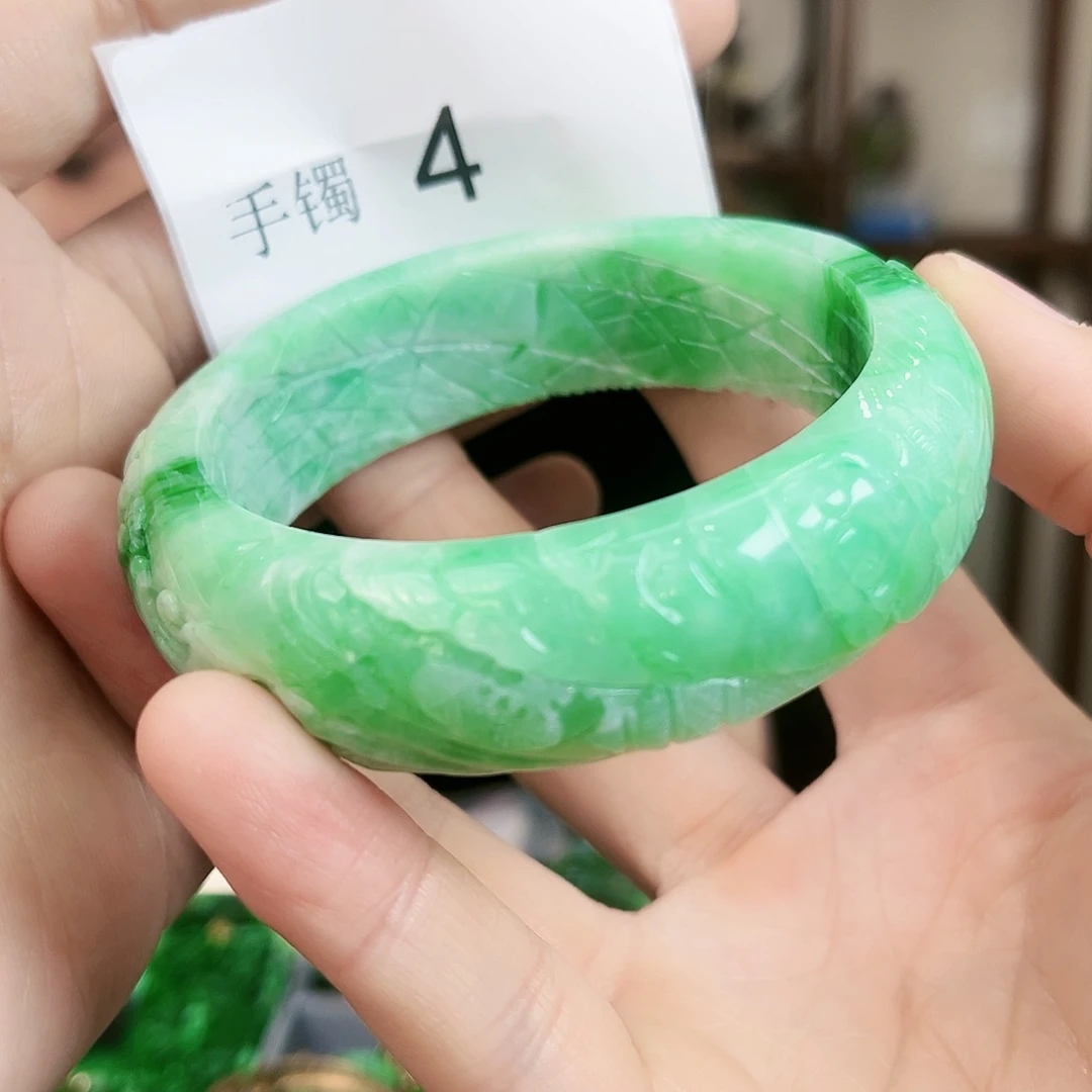 翡翠手镯未镶嵌手镯61.5