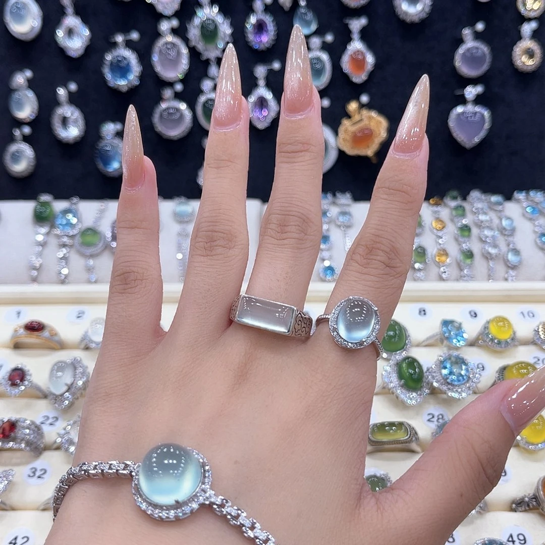 岫玉银S925镶嵌手链叫****粒