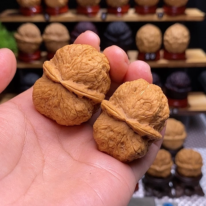 文玩核桃把件方天画蝉66