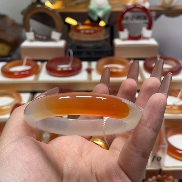 玛瑙/玉髓未镶嵌手镯