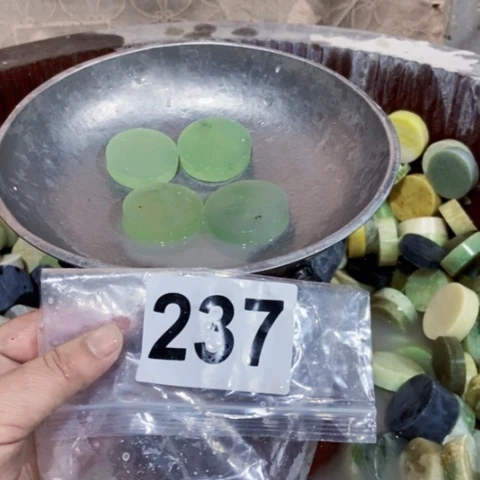 【闪购商品】蛇纹石玉珠宝半成品未镶嵌