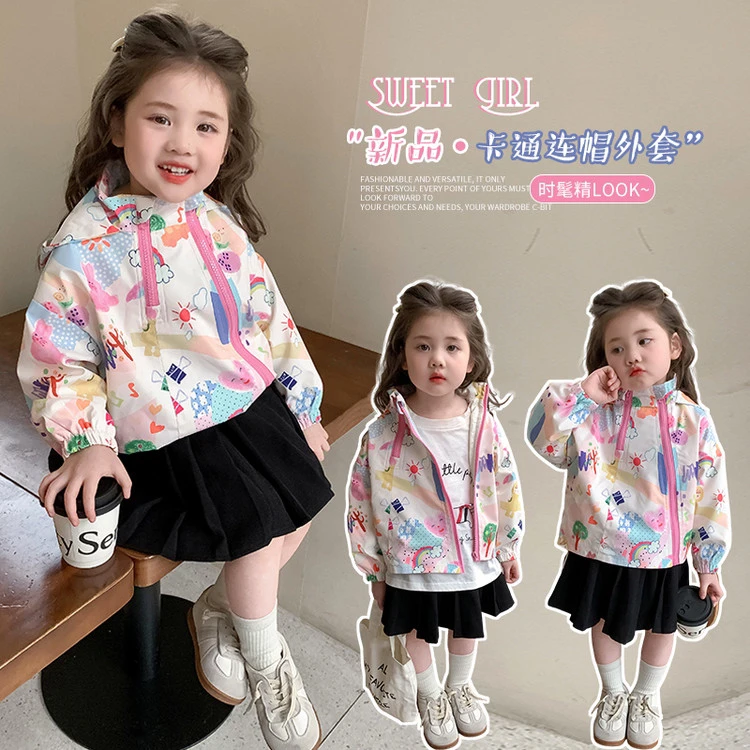 2025春季新款女宝百搭外套宝宝潮流连帽风衣小女孩洋气卡通冲锋衣