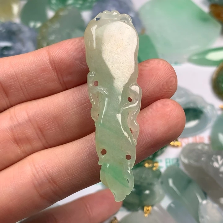 颈饰未镶嵌翡翠翡翠