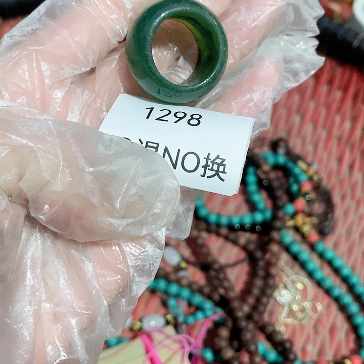 与***争大叶紫檀（黑酸枝木类）1298号工艺品