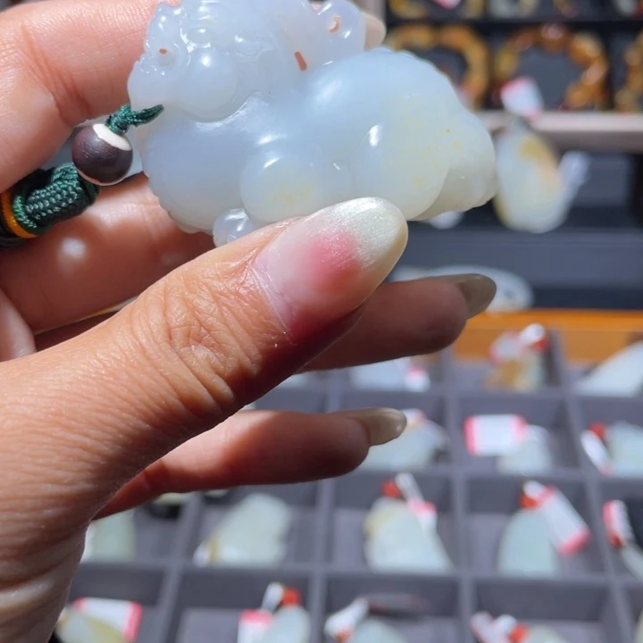 大***头和田玉未镶嵌手链