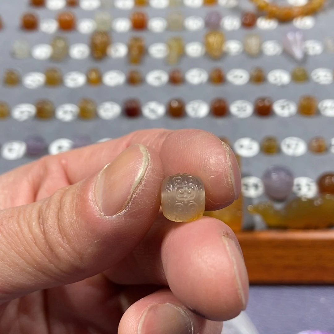 剑***南玛瑙/玉髓合金颈饰珠