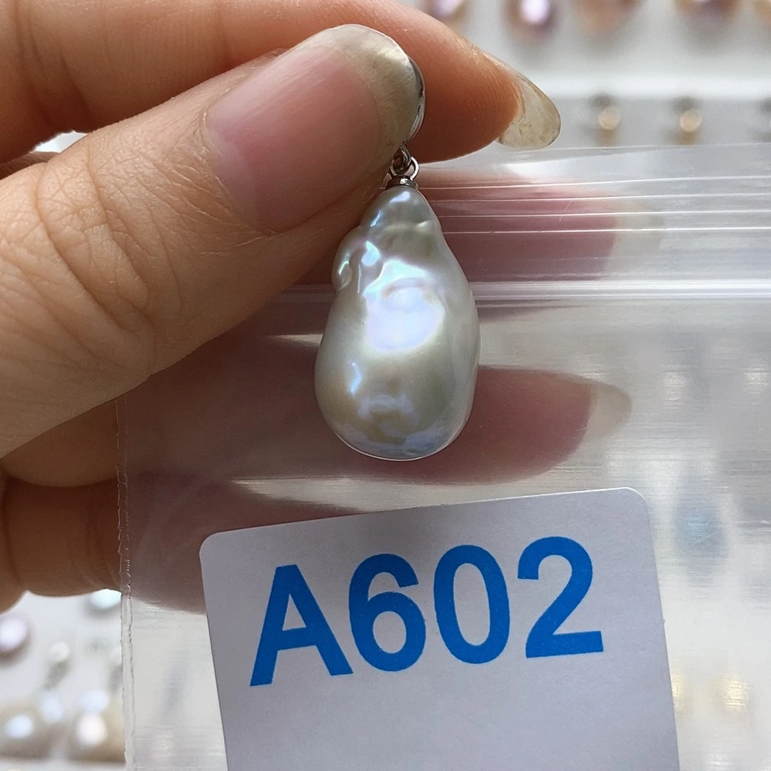 颈饰未镶嵌淡水珍珠