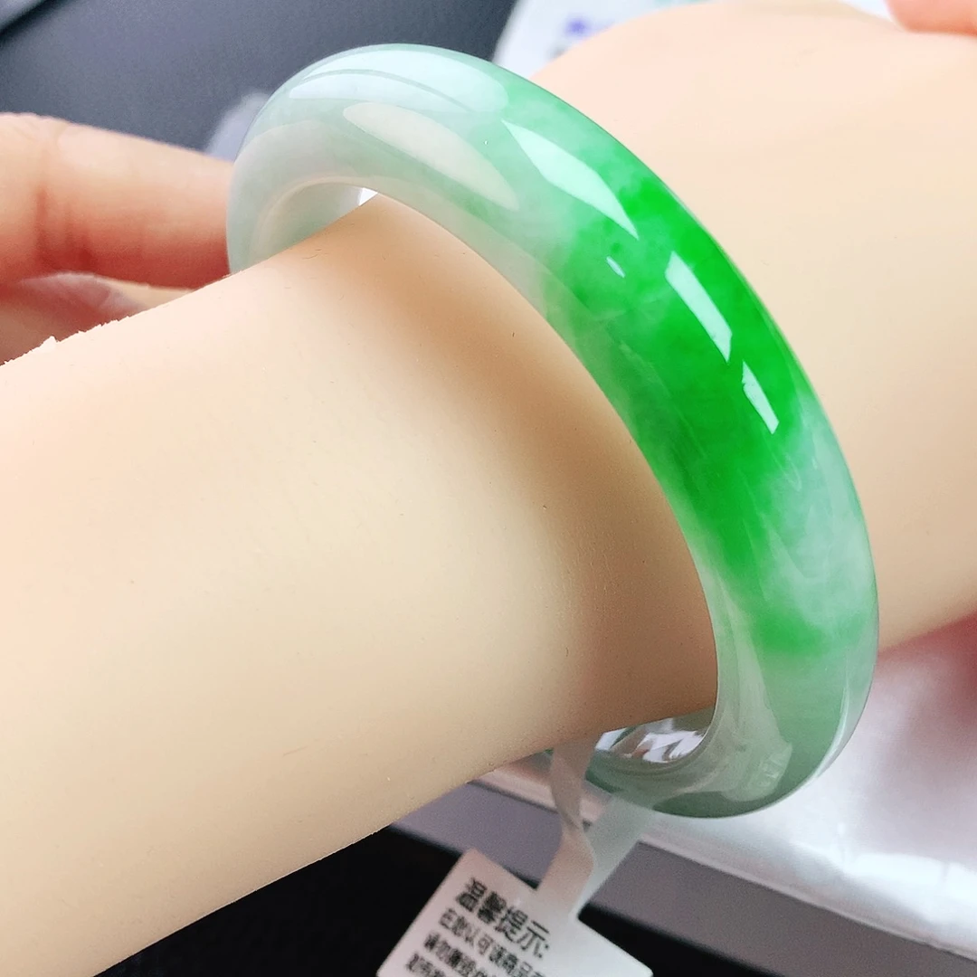 未镶嵌手镯翡翠58圈