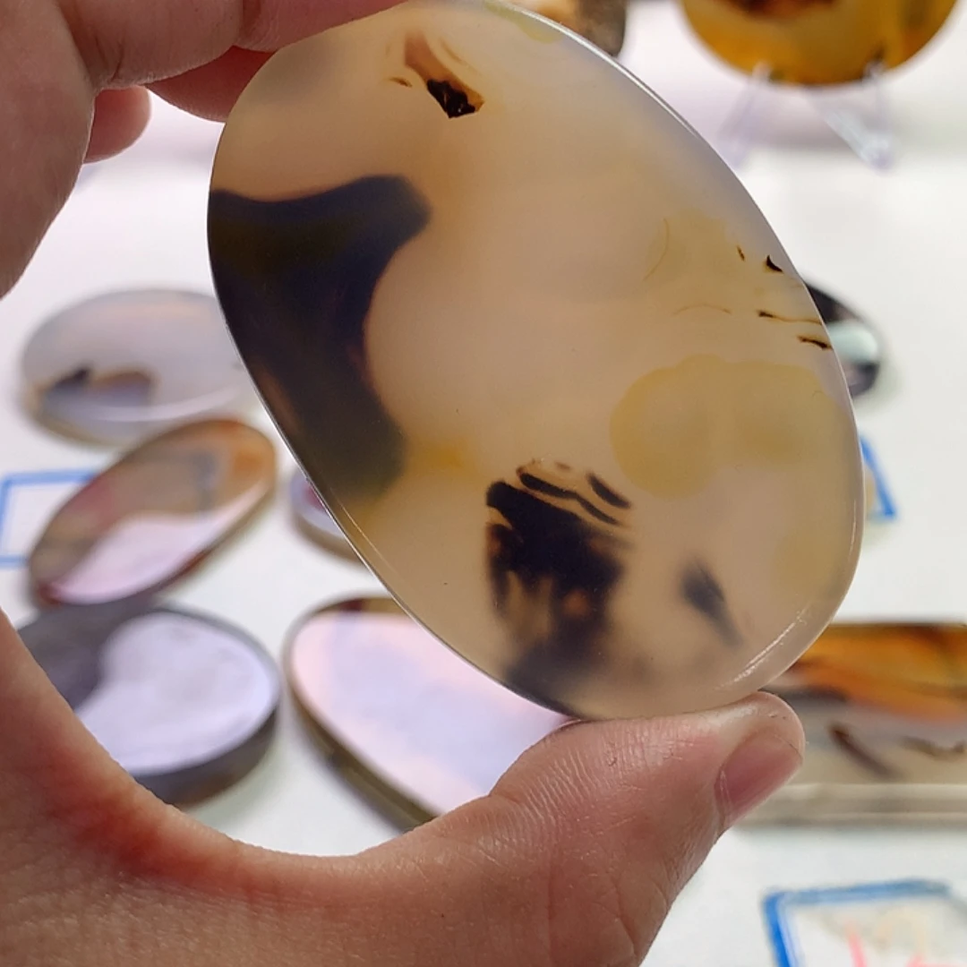 玛瑙/玉髓未镶嵌珠宝半成品