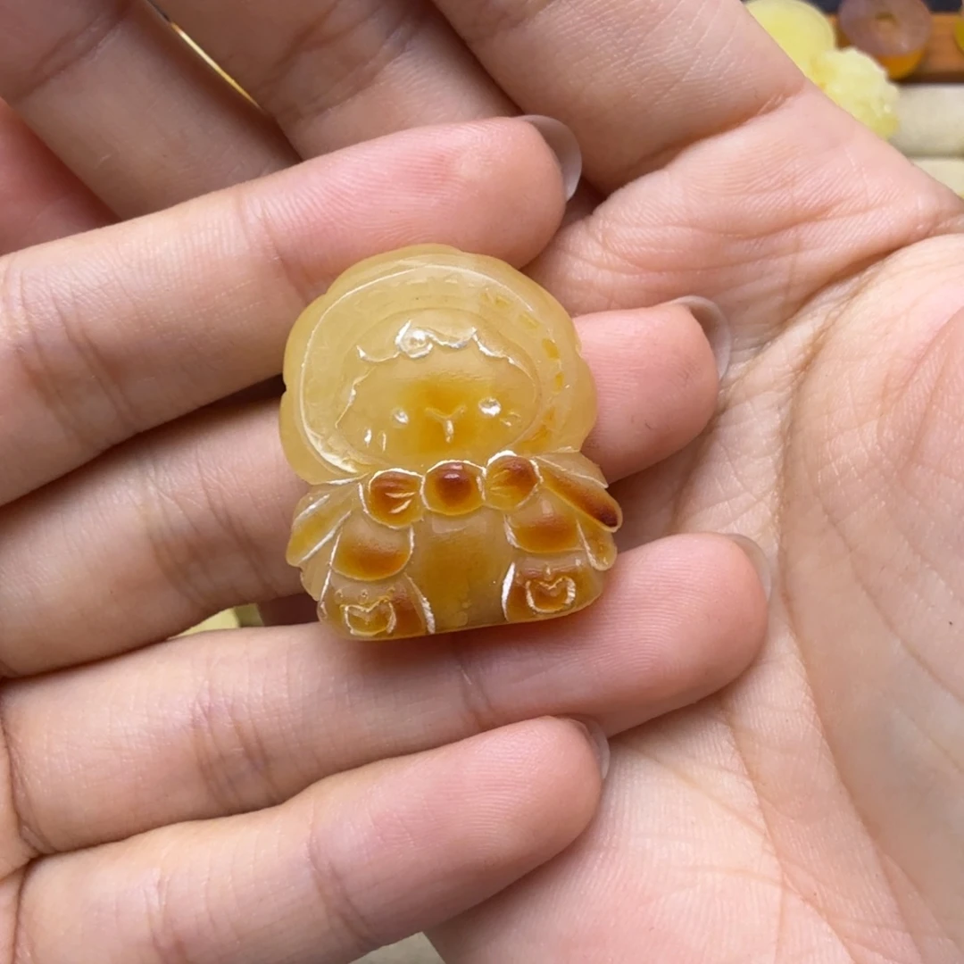 蜜蜡未镶嵌珠宝奇石