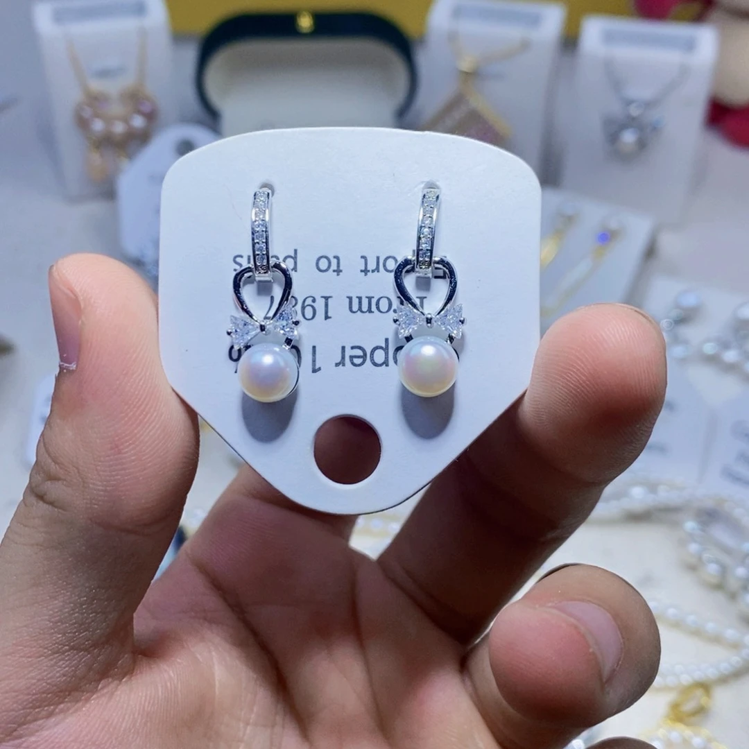 未镶嵌淡水珍珠耳饰