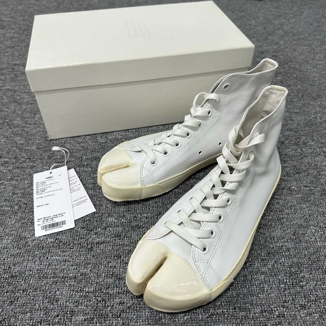99新 Maison Margiela/梅森马吉拉 Tabi 白色皮面高帮分趾鞋 41码