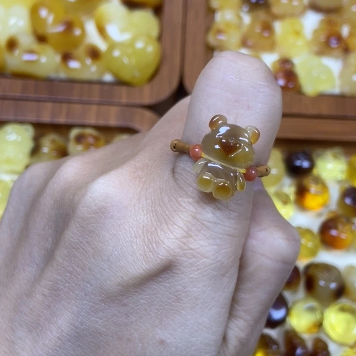 吊坠橄榄核小熊戒指51