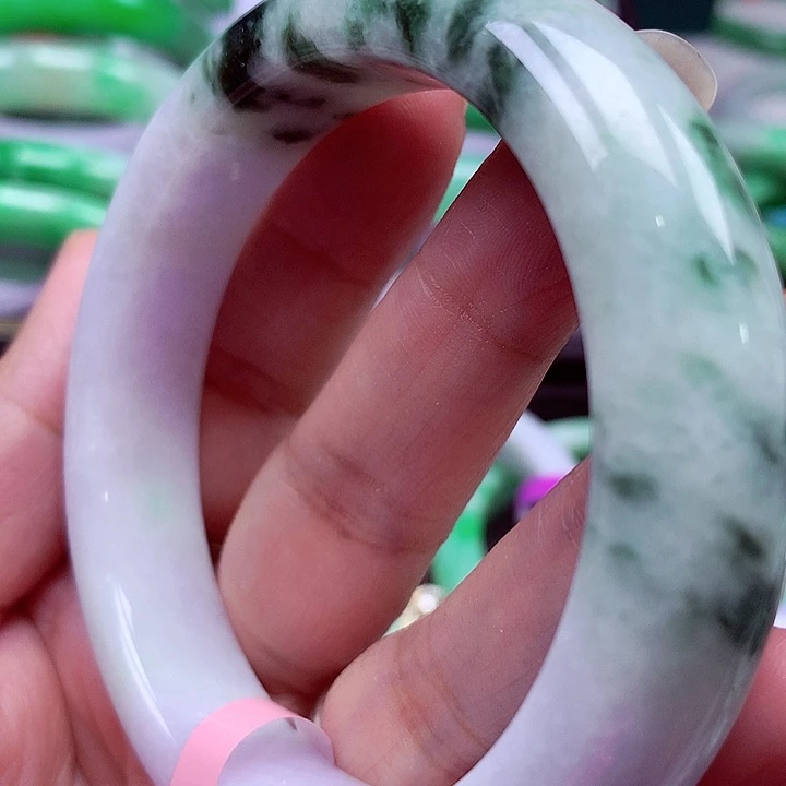 翡翠未镶嵌手镯翡翠