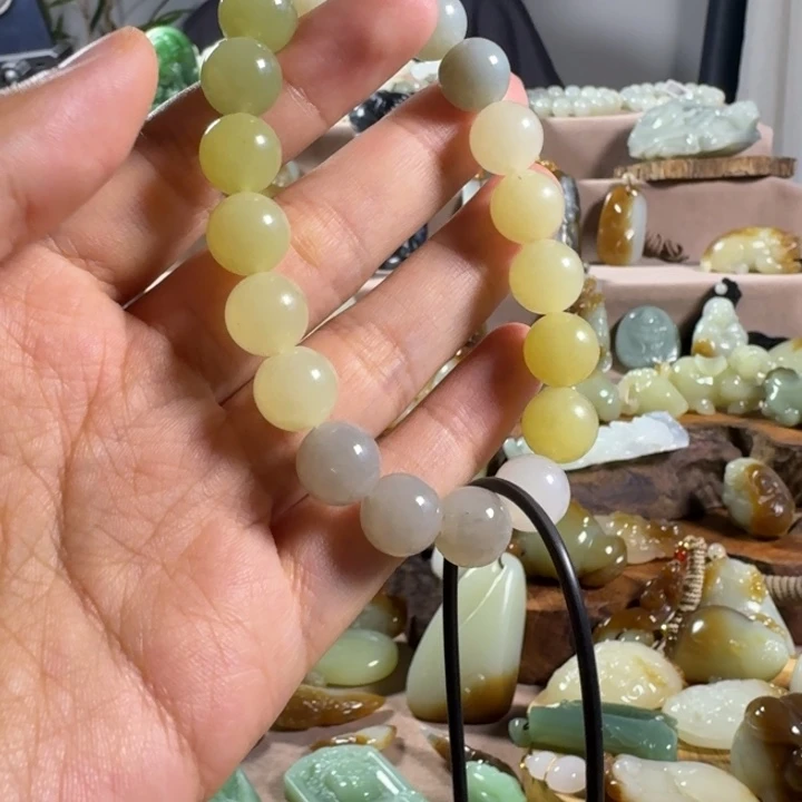 和田玉（糖玉）未镶嵌颈饰