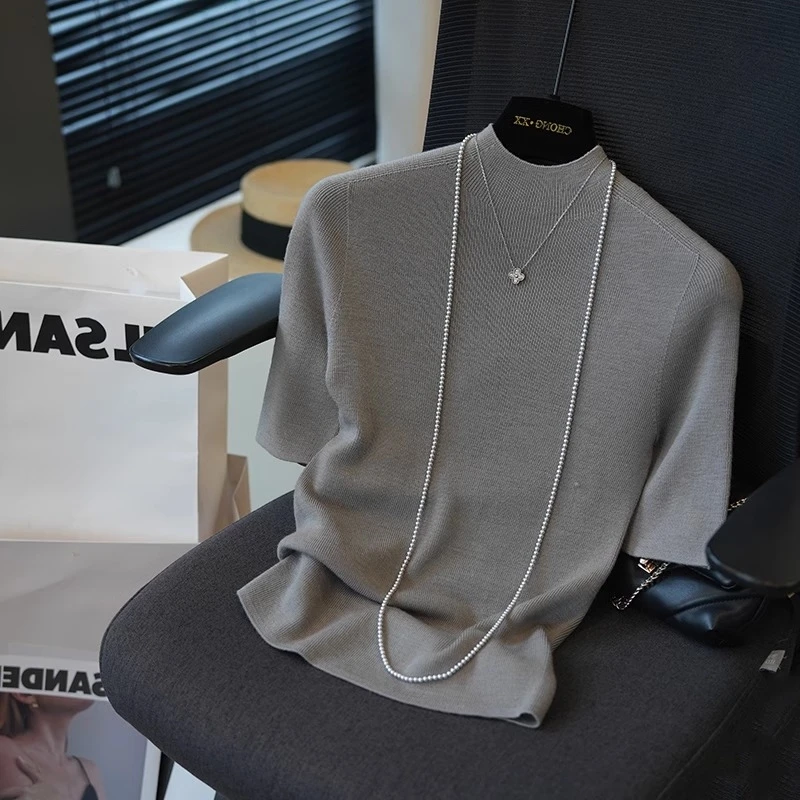 高级感灰色半高领正肩短袖针织t恤女夏季修身中袖打底衫冰丝上衣