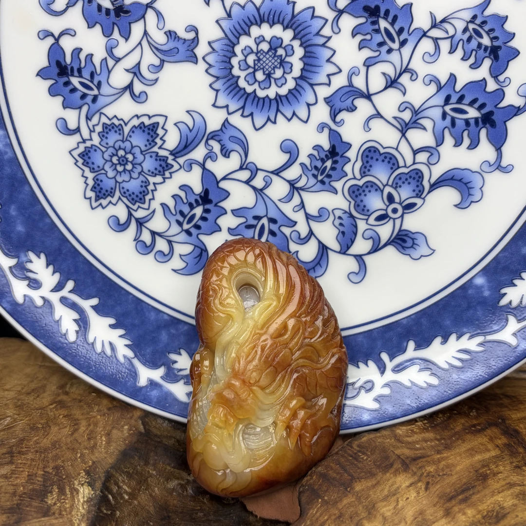 新疆和田玉，龙行九洲，112克