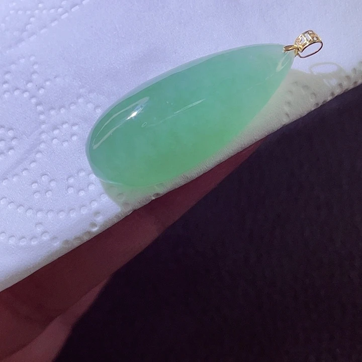 颈饰18K金镶嵌翡翠翡翠