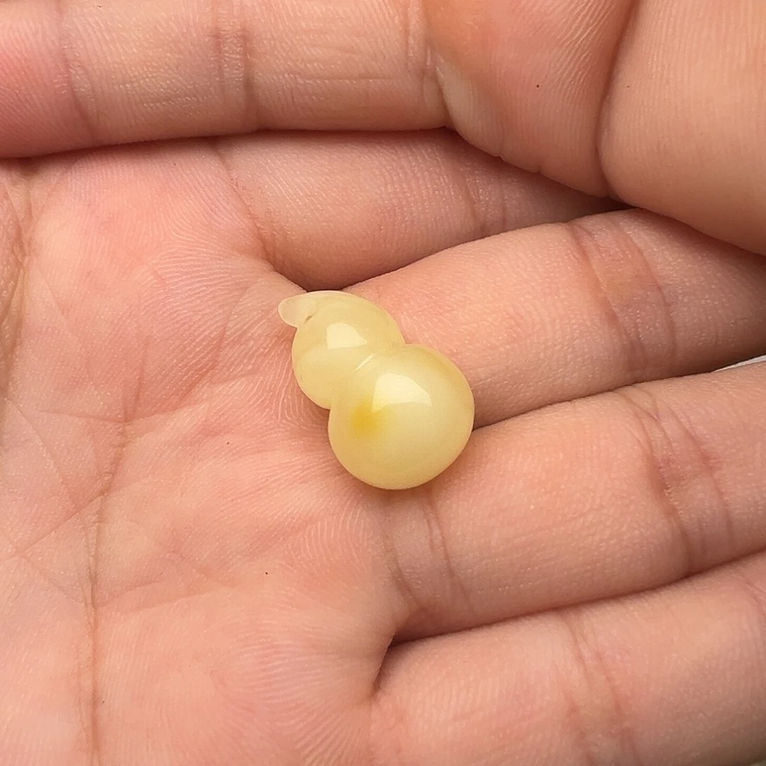 雪***穗蜜蜡颈饰未镶嵌葫芦提溜吊坠