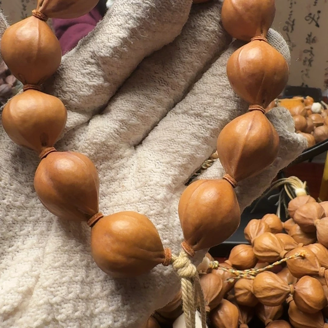 把件橄榄核水晶核