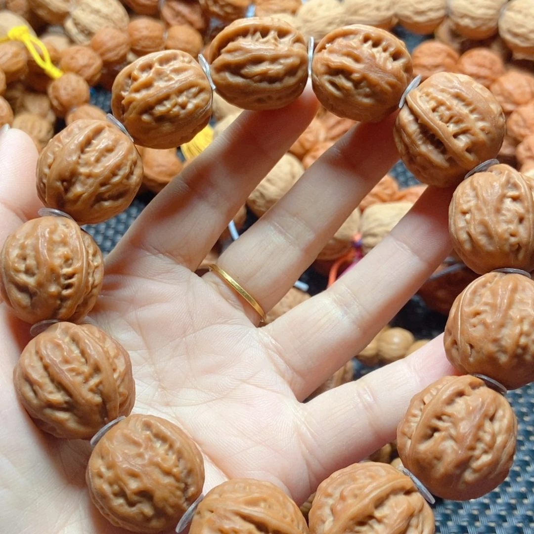 文玩核桃手串心****.八棱