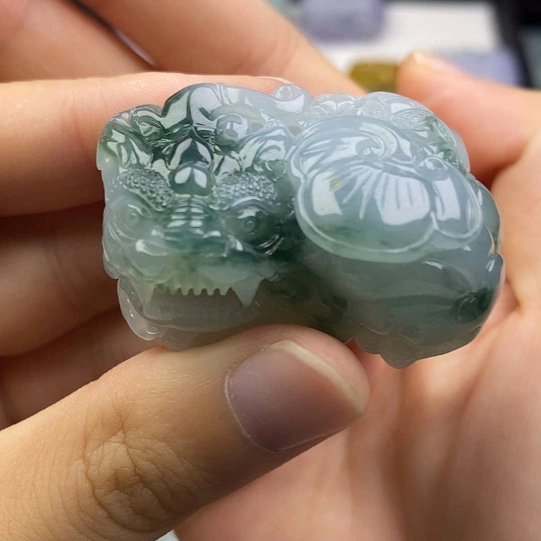 余***学翡翠未镶嵌颈饰天然缅甸翡翠貔貅吊坠