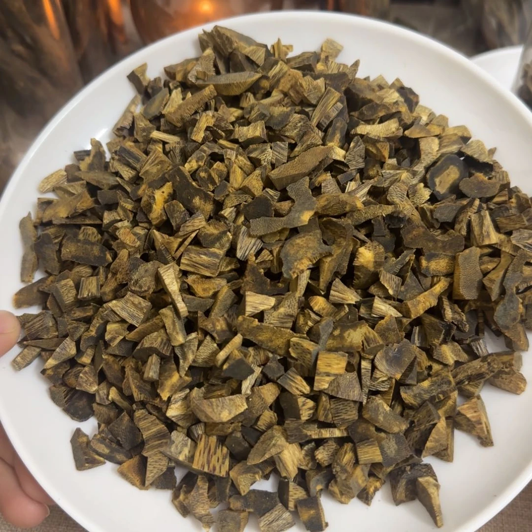 沉香碎屑沉香白棋乌身圆叶老料米粒50克