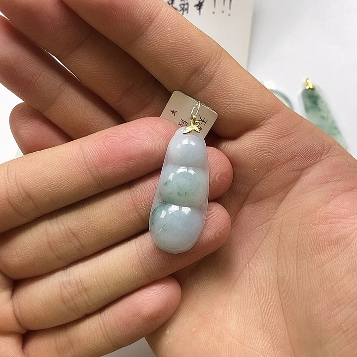 翡翠未镶嵌颈饰天然缅甸a货翡翠