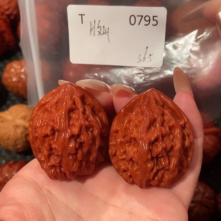 文玩核桃吊坠文山36