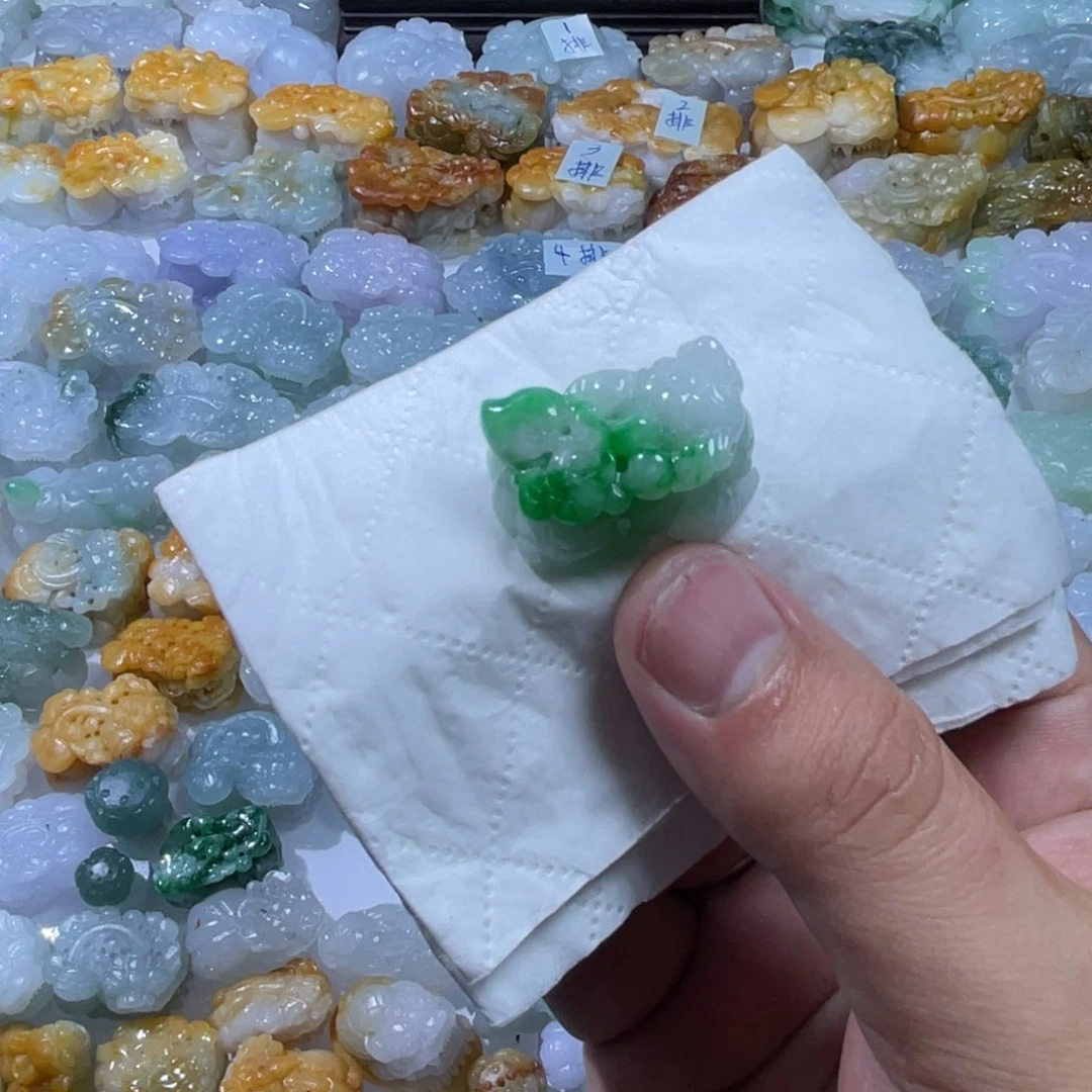 定制翡翠未镶嵌天然