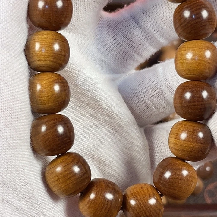 楊***楊檀香木老山檀横纹黑肉13×14