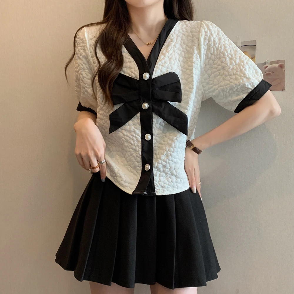 2025小香风撞色拼接蝴蝶结排扣V领设计感小众大码衬衫宽松时