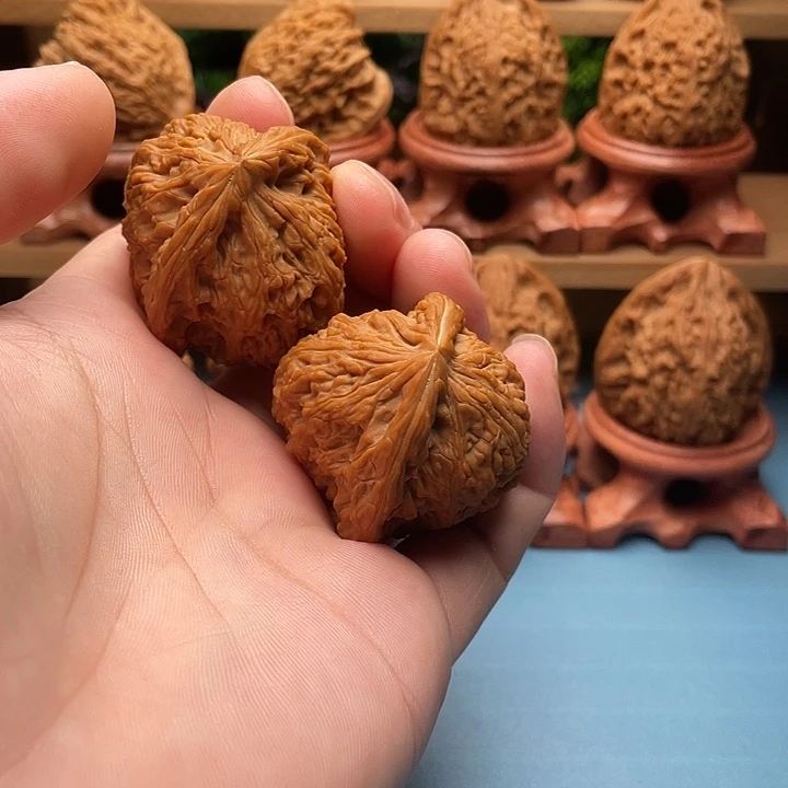 一***肉把件文玩核桃南将石840