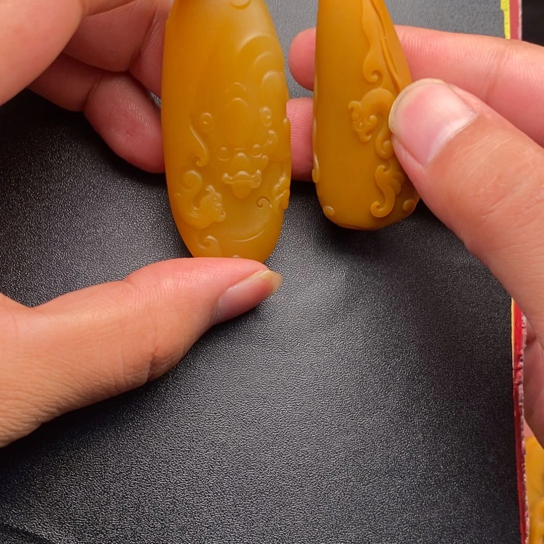 迷***头颈饰未镶嵌石英质玉