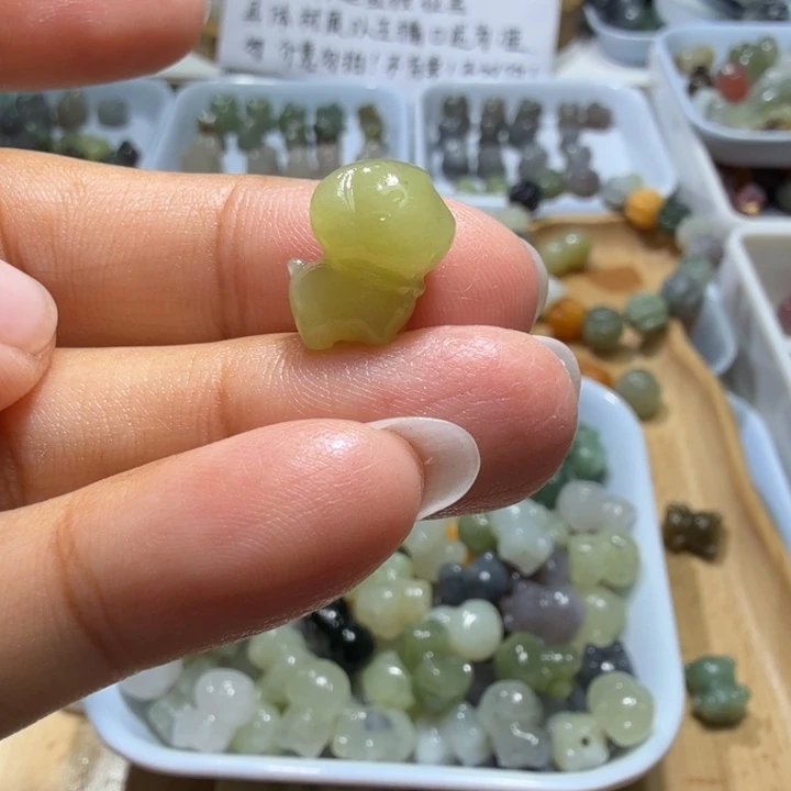 未镶嵌和田玉珠宝半成品