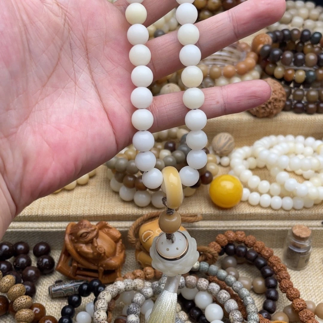 吊坠菩提根/象牙果