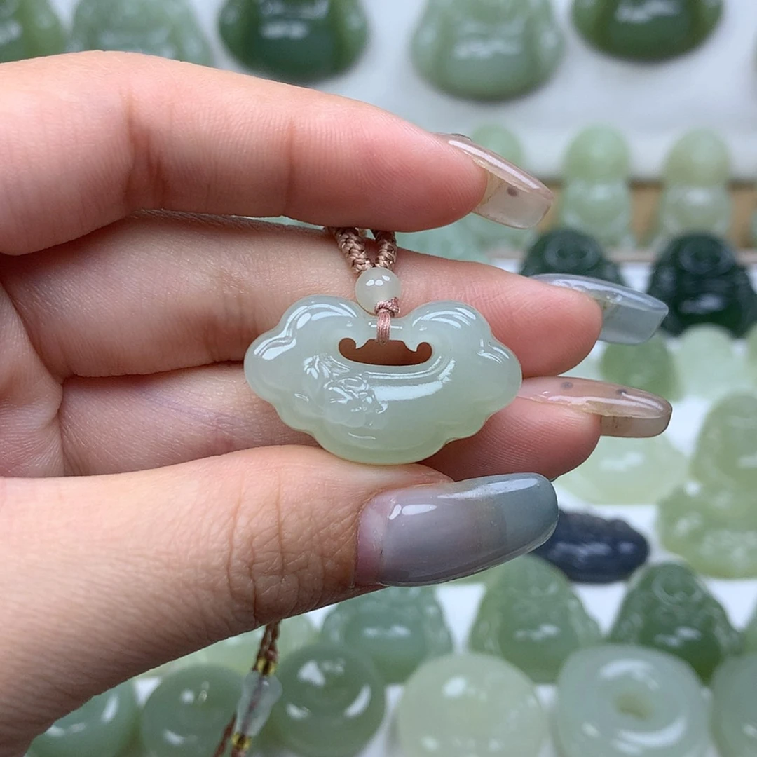 【闪购商品】颈饰未镶嵌和田玉