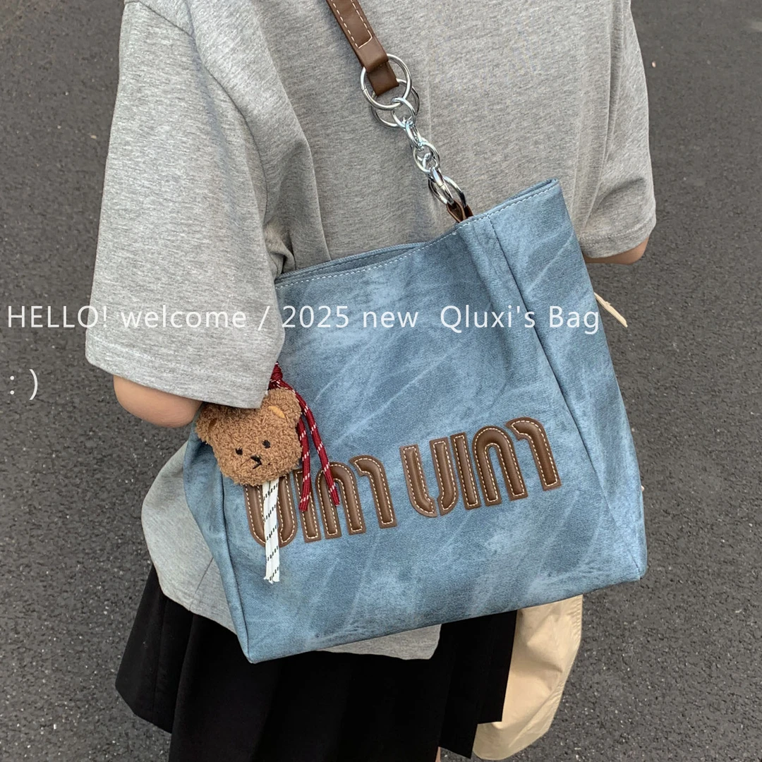 2025新款字母百搭时尚潮流手提单肩包高级感早八通勤大容量托特包