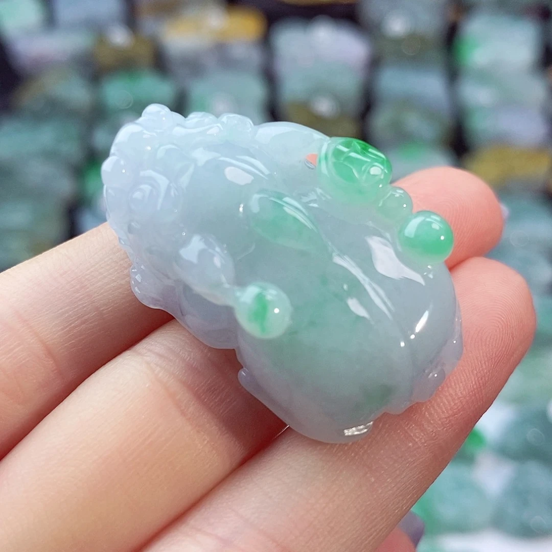 颈饰未镶嵌翡翠天然