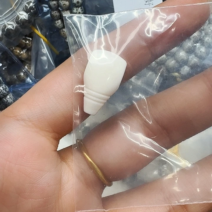 驼骨其他437配饰奶嘴三通对孔11左右尺寸