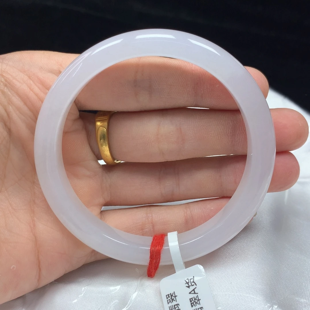 翡翠手镯（圆镯）未镶嵌58.8