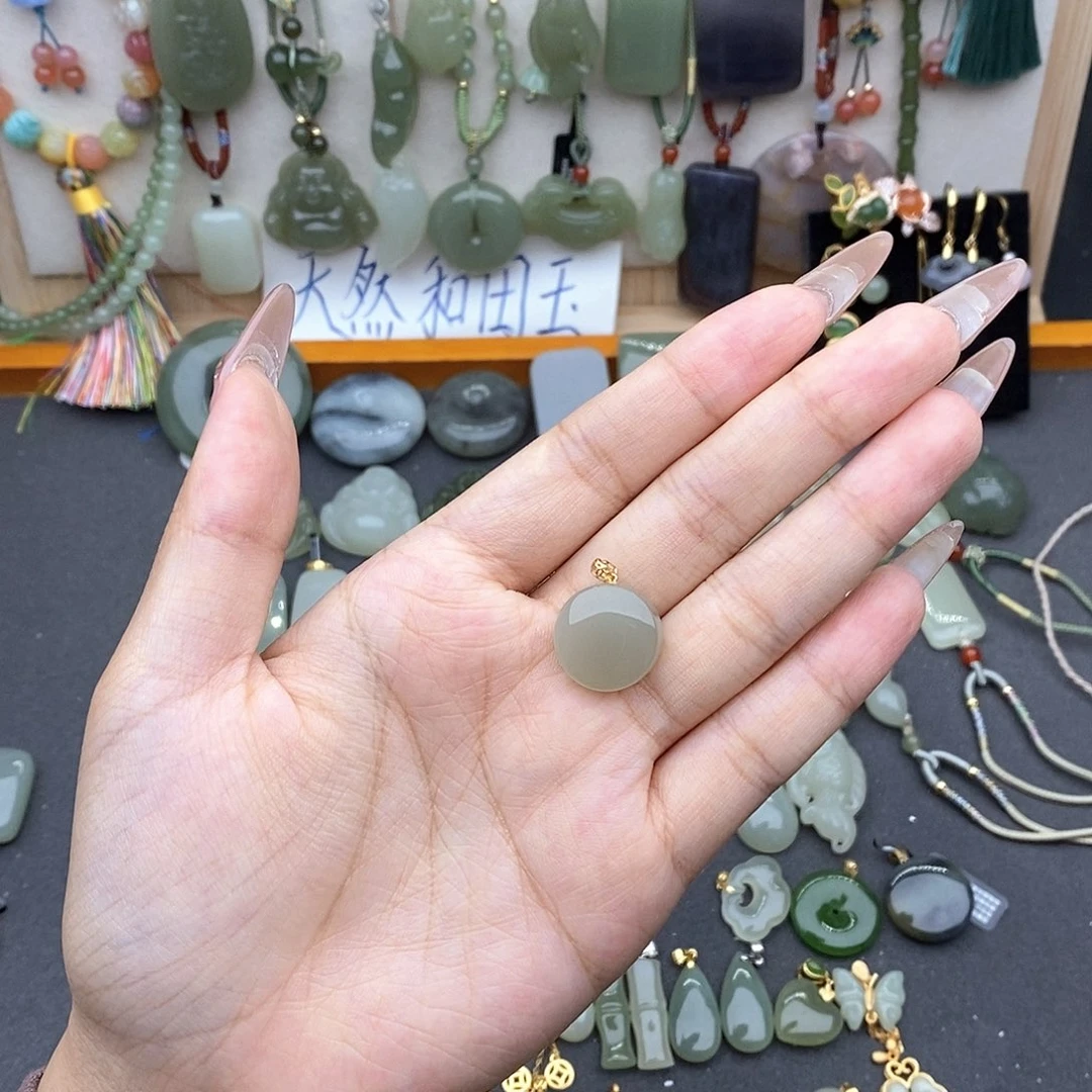 和田玉18K金镶嵌吊坠(不含链)